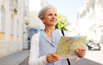 Tailored Travel Tours for Singles Over 60 with Essential Travel Insurance